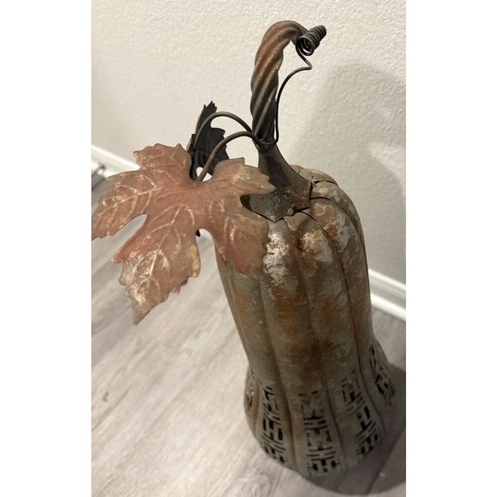 VTG rustic Metal Pumkins Lantern Cut Work Patterns Let Light Go Through 24”H*8”L